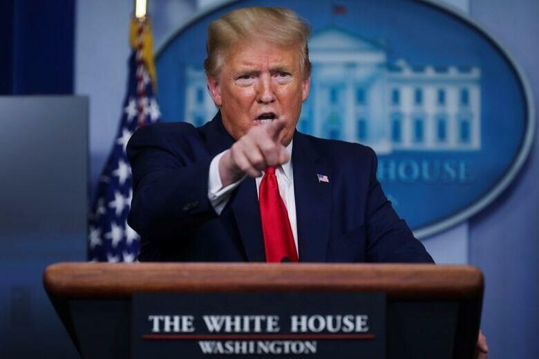 トランプ米大統領は20日、在韓米軍駐留費の負担増を巡る韓国側の提案を拒否したと明らかにした。写真は4月20日、ワシントンのホワイトハウスで撮影（2020年　ロイター/Jonathan Ernst） 