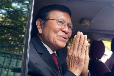 　３月３日、カンボジアの裁判所は、旧最大野党「カンボジア救国党」の指導者だったケム・ソカ氏（写真）に国家反逆罪で自宅軟禁２７年の有罪判決を言い渡した。写真はカンボジアのプノンペンで撮影（２０２３年　ロイター／Cindy Liu）