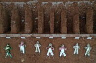 パンデミック宣言から１年、世界の何が変わったか