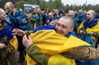 ロシアとウクライナ、捕虜各205人を交換　停戦合意の一環