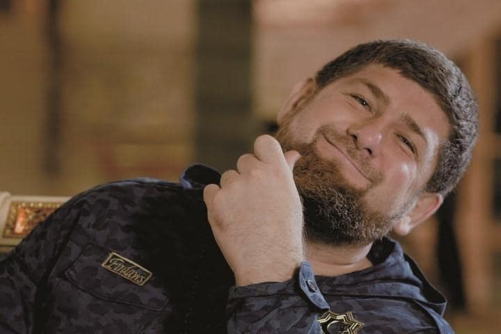 自らの力を誇示する45歳のカディロフは同性愛を嫌悪　©︎MADEGOOD FILMS