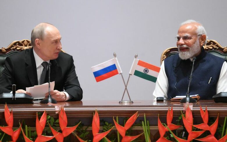 ロシアのプーチン大統領とインドのモディ首相。２０２５年１２月、インドのニューデリーで撮影（２０２６年　代表撮影）