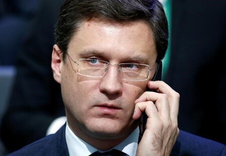 　１２月６日、ロシアのエネルギー省は、ノバク・エネルギー相が１０日にウィーンを訪問し、石油輸出国機構（ＯＰＥＣ）と非加盟国との会合に出席すると発表した。写真はモスクワで１１月撮影（２０１６年　ロイター/Sergei Karpukhin）