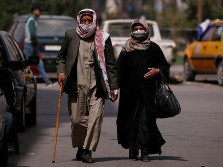 　３月２９日、シリア保健省は、病院に救急搬送された後に死亡した女性が新型コロナウイルスに感染していたことが分かったと明らかにした。シリアで初の公式な感染確認例となった。写真はシリアのダマスカスで２４日撮影（２０２０年　ロイター／Omar Sanadiki）