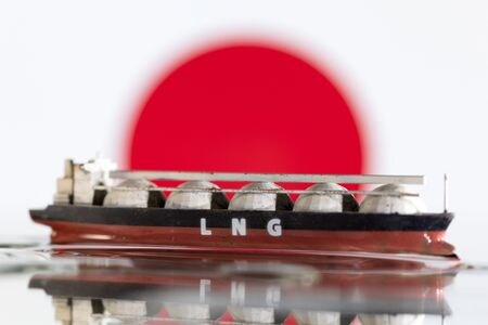 　１２月２７日、石油・天然ガス開発大手ＩＮＰＥＸは、シンガポール子会社を通じ米国産の液化天然ガス（ＬＮＧ）を２０年間にわたって年間約１００万トン購入する契約を結んだと発表した。写真はボスニア・ヘルツェゴビナのゼニツァで５月撮影（２０２２年　ロイター／Dado Ruvic）