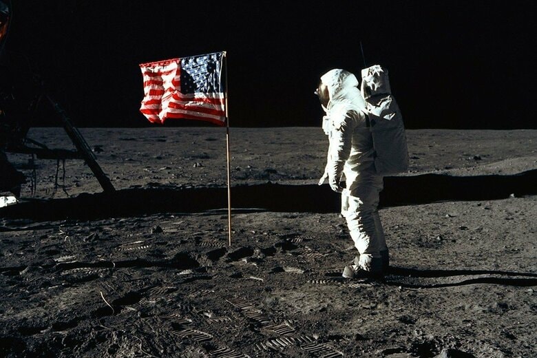 月で暮らす日常とは？（写真はイメージです）　NASA-Unsplash