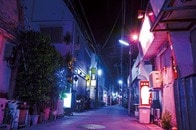 沖縄の少女たちの経験は日本の若い女性に起きているさまざまなことの濃縮版