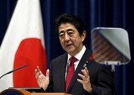 安倍首相の訪中、通貨スワップ再開などで日中関係緊密化の節目に　気がかりはトランプの反応