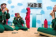 『イカゲーム』が素人参加型バラエティーに...悪趣味で軽薄だが、見事に視聴者ニーズをつかんだ仕上がり