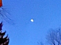 5000件以上相次ぐドローン目撃情報、「米軍は国民に説明すべき」とトランプ