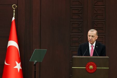 　６月５日、トルコのエルドアン大統領が中央銀行総裁に米銀ファースト・リパブリック・バンク元共同最高経営責任者（ＣＥＯ）のハフィゼ・ガイ・エルカン氏の起用を検討していることが、複数の高官の話で分かった。トルコ・アンカラで３日撮影（２０２３年　ロイター/Umit Bektas）