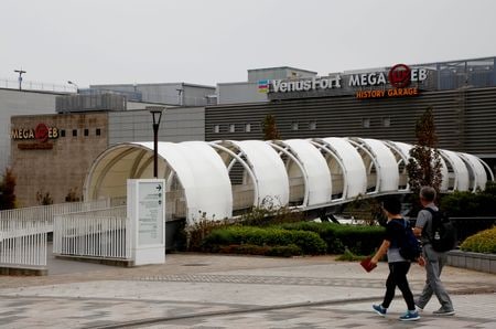 ６月２４日　日本ショッピングセンター（ＳＣ）協会が２４日発表した５月のＳＣ既存店売上高は前年比２９．９％増と、大幅な伸びになった。２０１８年１０月、東京・お台場で撮影。（２０２２年　ロイター／Kim Kyung-Hoon）