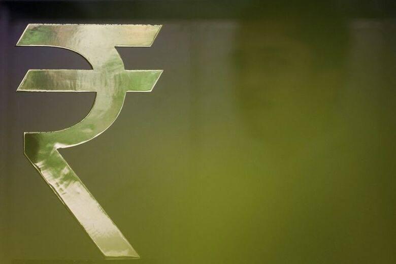写真はインド準備銀行（RBI）本部のルピーに関する展示。　4月8日、インドのムンバイで撮影。 REUTERS/Francis Mascarenhas