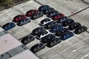 ドイツ・ドレスデンのフォルクスワーゲンの工場に並ぶEV　SEAN GALLUP/GETTY IMAGES