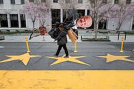 バイデンに「パイプラインを止めろ！」圧力