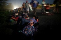 トランプが中間選挙でやり玉にあげる中米の移民キャラバン　今も米国目指して北上中