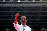 インドネシア､現職ジョコ大統領再選　対立候補は｢不正選挙｣訴え緊張高まる