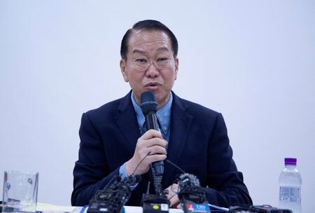 韓国の権寧世・統一相は１０日、北朝鮮について、中国との貿易が増加しているが、食料事情は「依然として悪い」と述べた。会見での代表撮影。（２０２３年　ロイター）