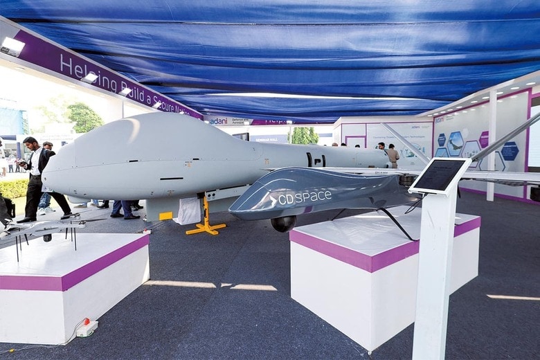 見本市に出展されたインド製ドローンの模型（昨年9月）　ANUSHREE FADNAVISｰREUTERS