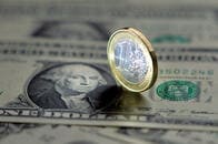 堅調ヨーロッパ経済に潜むユーロ高の爆弾