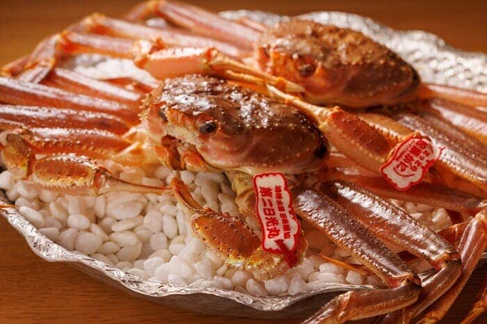 やど紫苑亭で提供される松葉ガニ