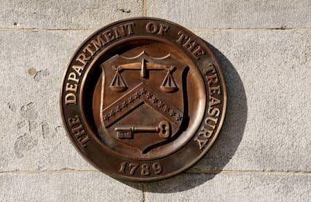 米国は１９日、ロシアの制裁逃れや将来のエネルギー収入、軍需産業のサプライチェーン（供給網）などに関連する３００以上の個人・団体を対象とした制裁を発表した。1月２０日撮影（２０２３年　ロイター/Kevin Lamarque）