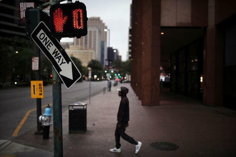 ロイターの集計によると、米国の新型コロナウイルス感染者が33万2000人を突破し、死者は9500人を超えた。写真なニューオーリンズで4日撮影（2020年　ロイター/Carlos Barria）