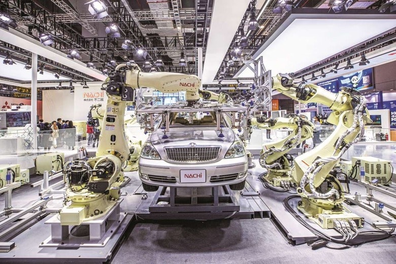 中国から外国メーカーの製造拠点が流出している（写真は2022年に上海で開かれた国際輸入博覧会の様子）　ZHANG WUJUNｰVCG/GETTY IMAGES