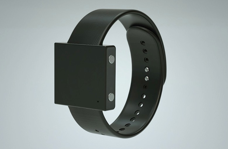 腕につけるだけで重低音を「体感」できるサブウーファー「The Basslet」