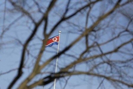８月３日、北朝鮮が弾道ミサイル１発を西部から東岸沖に向け発射したと、韓国軍当局者が明らかにした。北京で２月撮影（２０１６年　ロイター/JASON LEE）