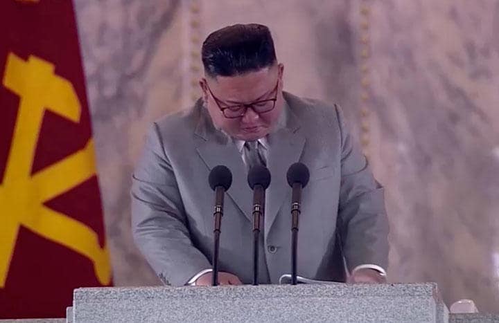 金正恩は今月10日の閲兵式で国民への感謝と謝罪の言葉を述べた　KRT TV/REUTERS
