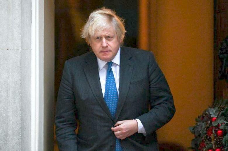 英放送局ITVは、首相官邸が2020年の新型コロナウイルス流行に伴う最初のロックダウン（都市封鎖）期間中にスタッフを招いて酒を持ち寄るパーティーを官邸の庭で開いたと報じた。ロンドンで2021年12月撮影（2022年　ロイター/Dylan Martinez）