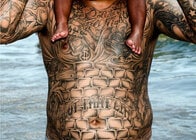 刑務所で写真を独学した男が「アウトライアー」を撮る理由