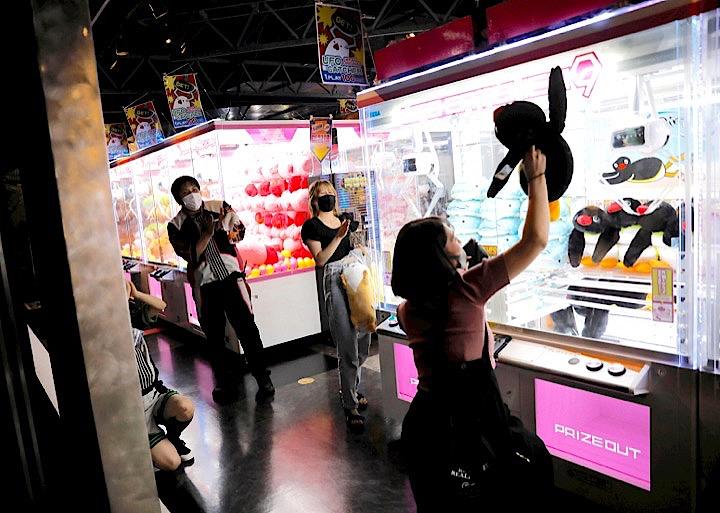 都内で新たに41人の新型コロナウイルスへの感染が確認された。写真は6月16日、都内で。REUTERS /REUTERS/Kim Kyung-Hoon