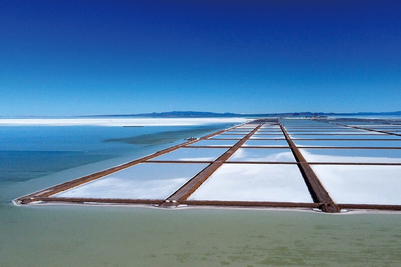 ボリビアのウユニ塩湖のリチウム埋蔵量は世界最大規模　CLAUDIA MORALESｰREUTERS