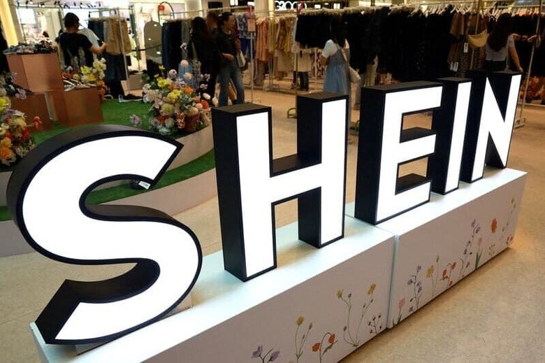 ６月２４日、中国発のファッション通販サイト「ＳＨＥＩＮ（シーイン）」が６月上旬に英国の市場規制当局に書類を提出し、ロンドン上場に向けた手続きを開始したことが、関係筋２人の話で分かった。４月４日、シンガポールで撮影（２０２４年　ロイター/Edgar Su）