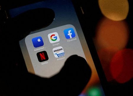 　最新技術はしばしば、容易に素早く、しかもわずかな費用で、ネット上の虐待やプライバシーの侵害、性的搾取などによって女性を危険にさらすのに利用されている。写真はイメージ。２０１９年１２月撮影（２０２２年　ロイター／Regis Duvignau）