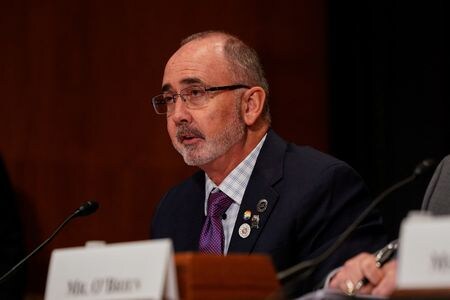 　１月２２日、全米自動車労働組合（ＵＡＷ）のショーン・フェイン委員長は、記者団に対する発言でトランプ前大統領を批判した。米首都ワシントンで２０２３年１１月撮影（２０２４年　ロイター/Elizabeth Frantz）