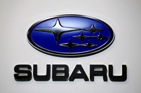 　１１月４日、ＳＵＢＡＲＵは、２０２１年３月期通期の連結業績予想（国際会計基準）を上方修正したと発表した。写真は都内で昨年１０月撮影（２０２０年　ロイター／Soe Zeya Tun）