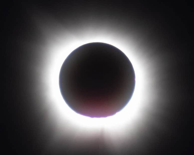 北米で、太陽が完全に月に隠れる皆既日食が見られた（4月9日）　USA TODAY NETWORK via Reuters Connect