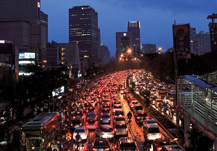 巨大都市ジャカルタの過密はもう限界　BEAWIHARTAーREUTERS