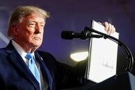 トランプ氏がネブラスカで集会、共和地盤で支持固め