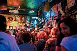 次の音楽革命は「小さなライブハウス」から生まれる──AIとストリーミングの時代に失われるもの