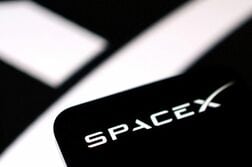 スペースＸとチャーター、米での携帯事業提携で協議＝ＢＢＧ