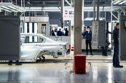 仏独、自動車排出規制緩和で合意　英国に条件付き優遇措置