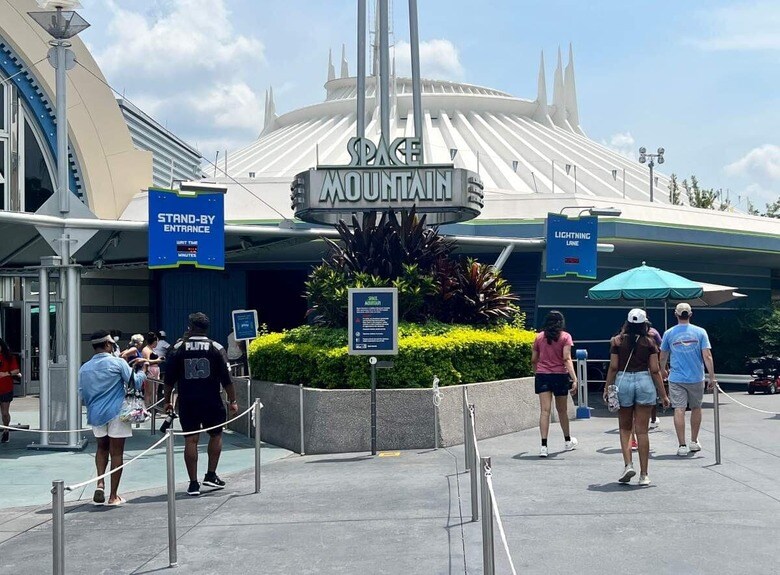 ディズニー・ワールドのスペース・マウンテン　USA TODAY NETWORK via Reuters