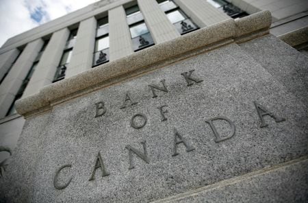 カナダ銀行（ＢＯＣ、中央銀行）は２４日、政策金利を０．２５％ポイント引き下げ、４．５％とした。２００９年７月撮影（２０２４年　ロイター/Chris Wattie/File Photo）