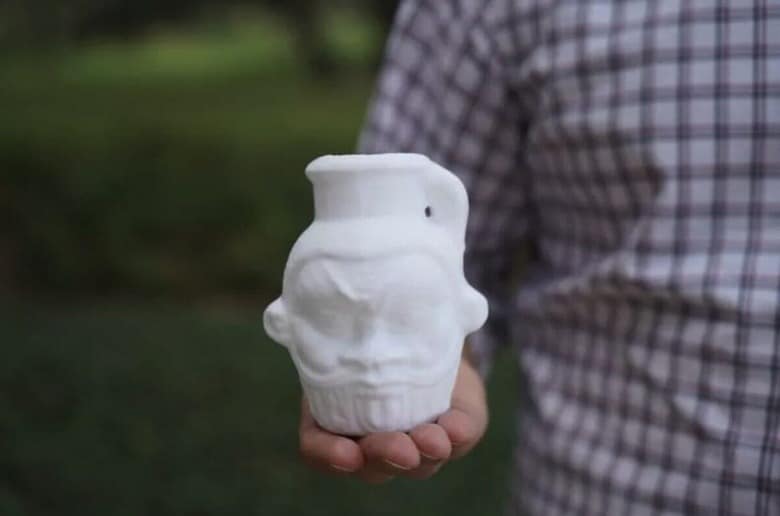 研究に使用された「ベス神のマグ」の３D模型　Cassidy Delamarter