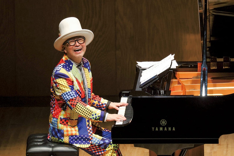 今年1月9日に神奈川県立音楽堂で行ったコンサートで演奏する大江。ポップスとジャズを経て今の音楽は「3代目」　PHOTOSTUDIO-ARAI YOSHIHITO TOSHIMA