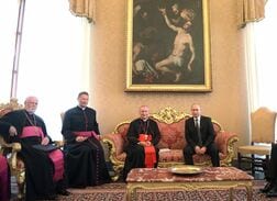ローマ教皇、プーチン氏とウ占領地の人道支援協力で合意　入院中に電話会談